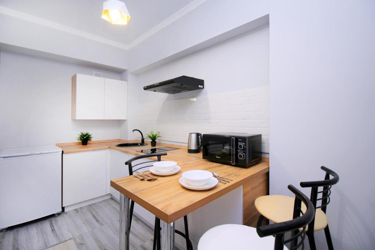 Cozy Studio In The Best Area! 4 Алматы Экстерьер фото